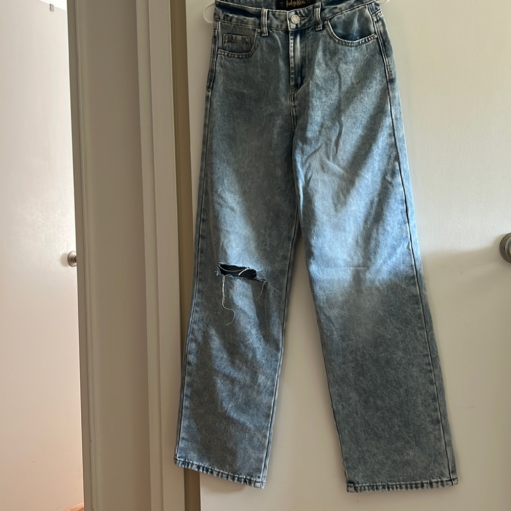 Wide leg pant never wore